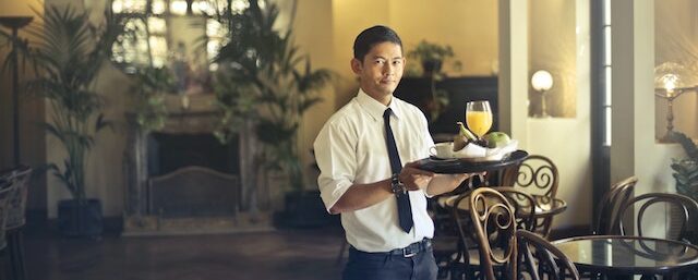 Restaurant servers make good car salespeople